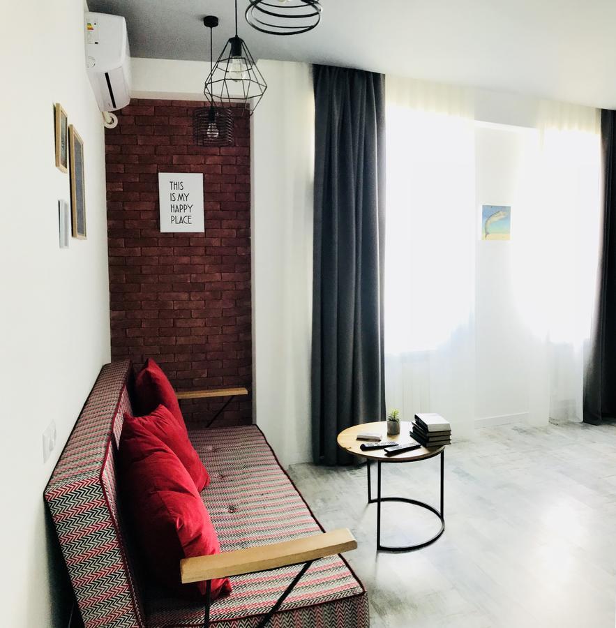 City Center Apartments By Happy Place ティビリシ エクステリア 写真