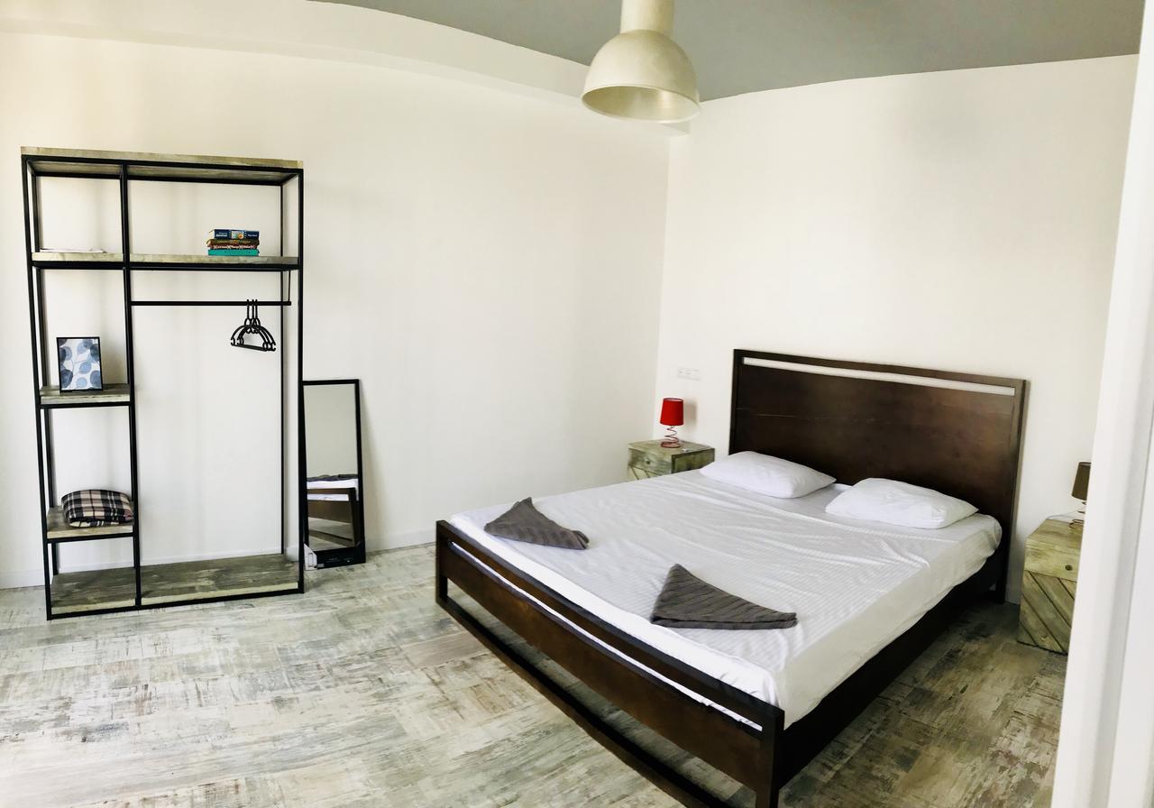 City Center Apartments By Happy Place ティビリシ エクステリア 写真