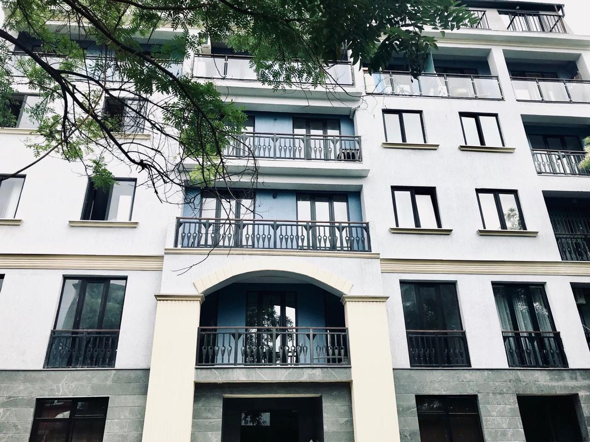 City Center Apartments By Happy Place ティビリシ エクステリア 写真