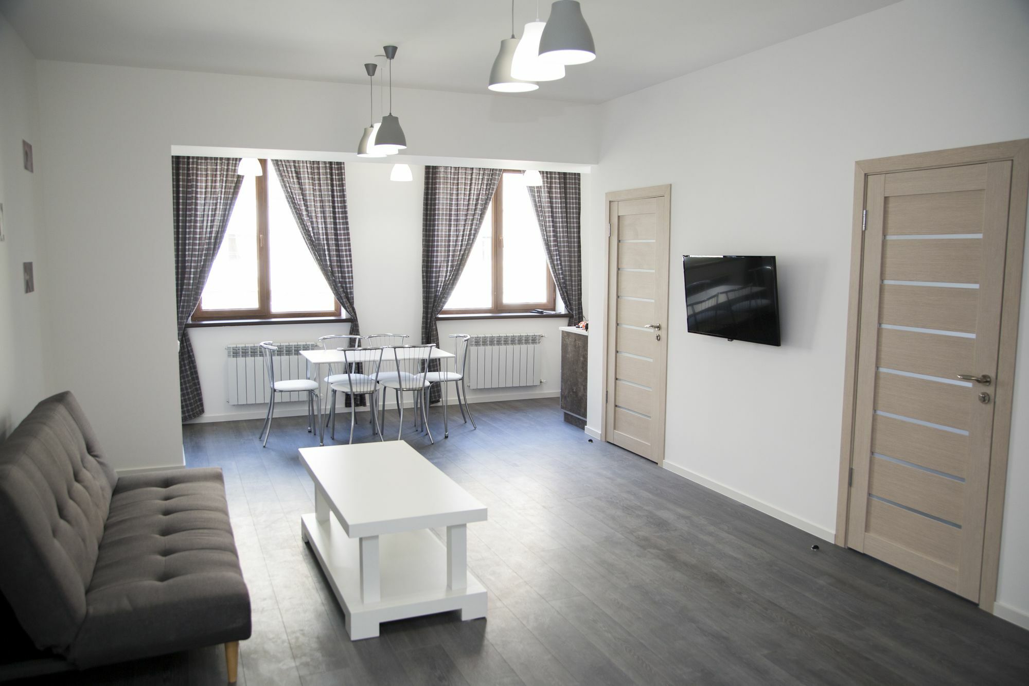 City Center Apartments By Happy Place ティビリシ エクステリア 写真